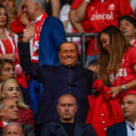 Berlusconi al Monza: “Se vincete vi porto un pullman di tr…”