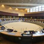 Manovra, Ue boccia misure su Pos, contanti e pensioni