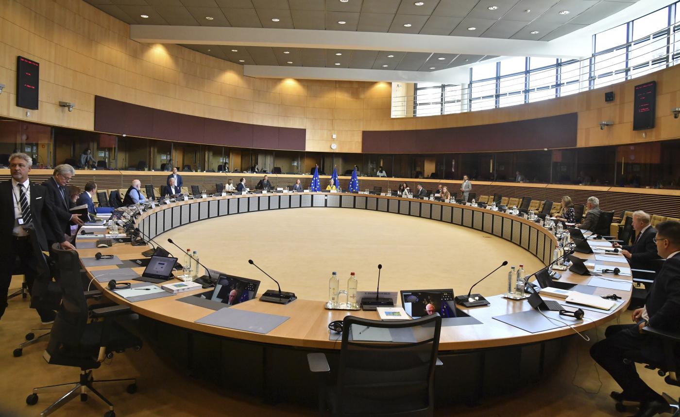 Manovra, Ue boccia misure su Pos, contanti e pensioni
