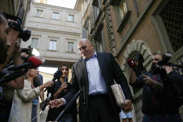 Guido Crosetto lascia la Camera dei Deputati