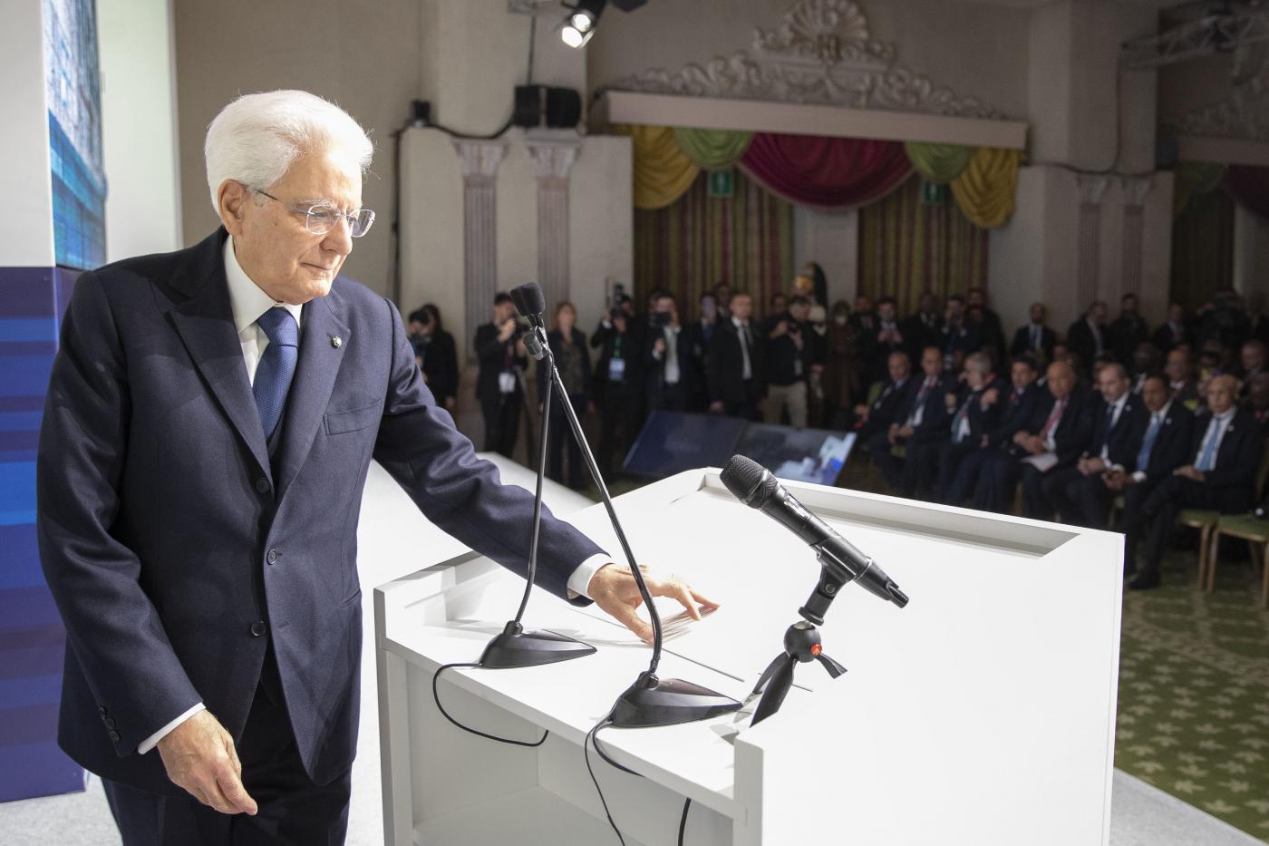 Migranti, Mattarella: “Dietro numeri ci sono vite” Migranti, Mattarella: “Dietro numeri ci sono vite”