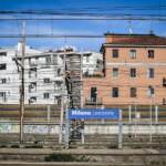 Milano, muore donna travolta da un treno