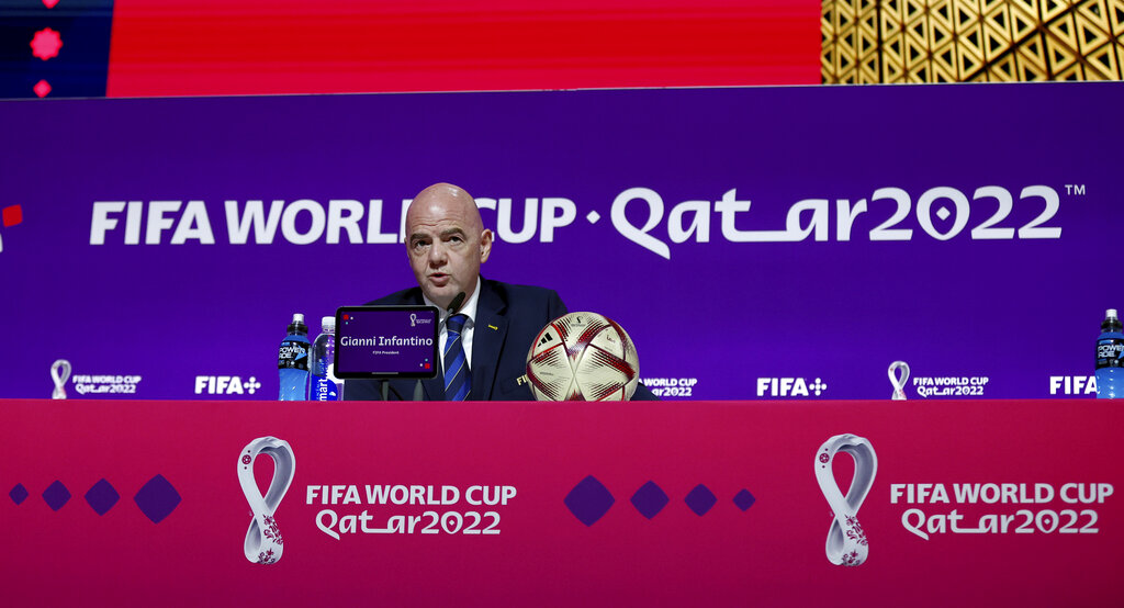 Qatar 2022, Infantino: “Morti negli stadi? Cifre non reali”