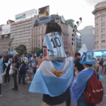 Qatar 2022, l’entusiasmo dei tifosi dell’Argentina prima della finale