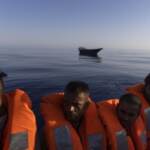 Migranti, aperta inchiesta per morte bimba a Lampedusa