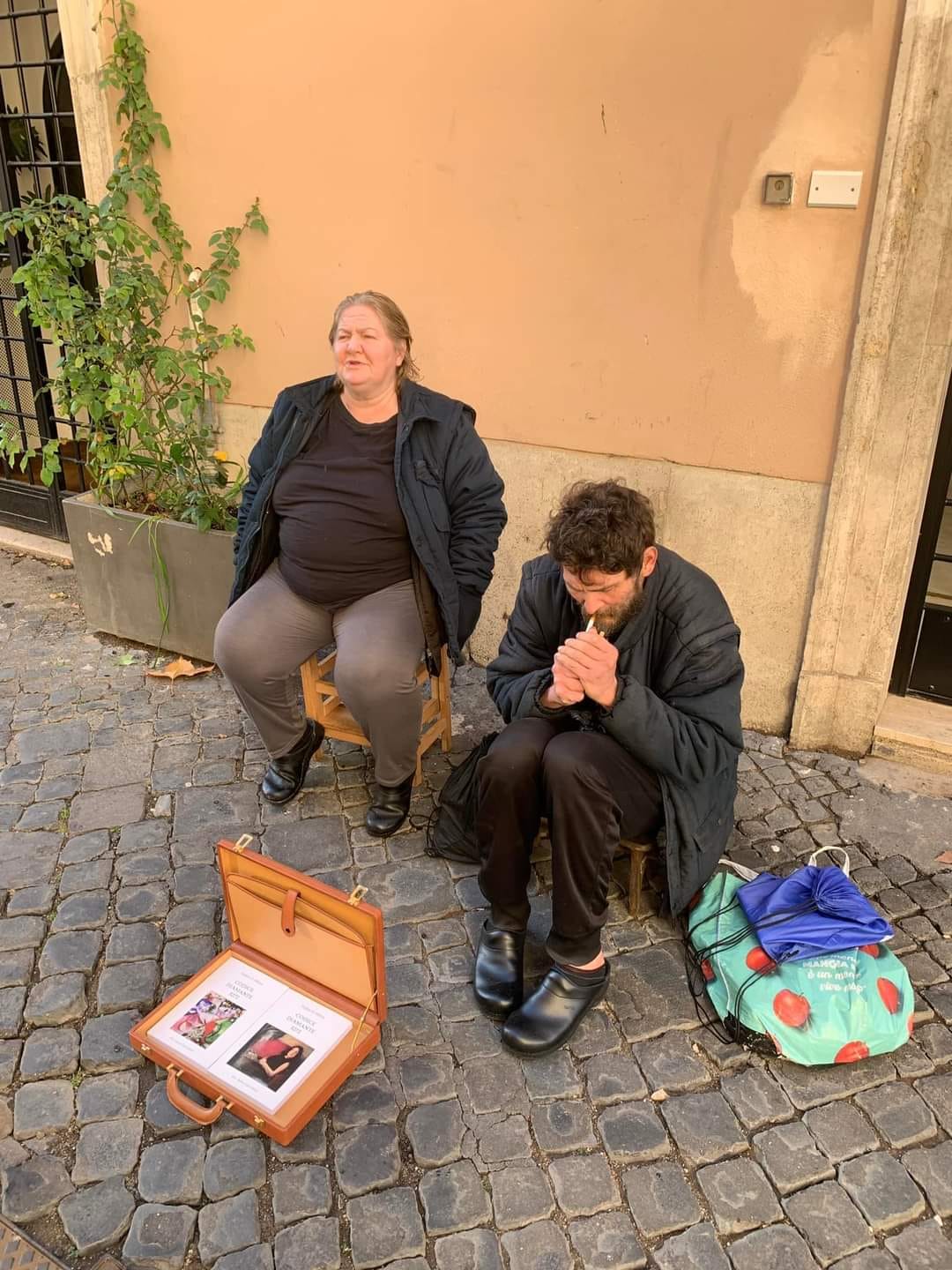 Roma, Stefano e Milena: dalla vita in strada a un libro