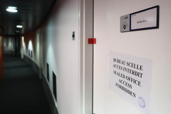 Sigilli agli uffici di Strasburgo della Vice Presidente Eva Kaili