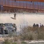 Messico, centinaia di migranti ammassati al confine Usa