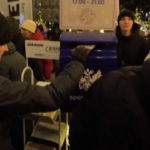 Russia, cartoline di auguri ai soldati al fronte