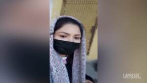 Afghanistan, donne protestano contro Talebani