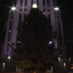 New York, albero Rockfeller Center spento per Ucraina