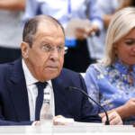 Ucraina, Mosca: “Zelensky figlio di p… dell’Occidente”