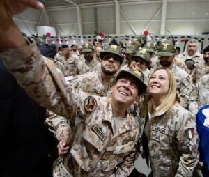 Giorgia Meloni in Iraq per onorare i militari italiani