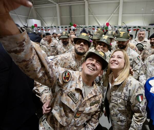 Giorgia Meloni in Iraq per onorare i militari italiani