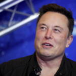 Tesla, Musk: “Non vendo azioni”