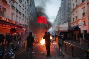 Parigi, manifestazione convocata dai curdi