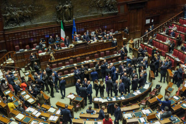 Manovra, chiesta fiducia: presidio M5s alla Camera