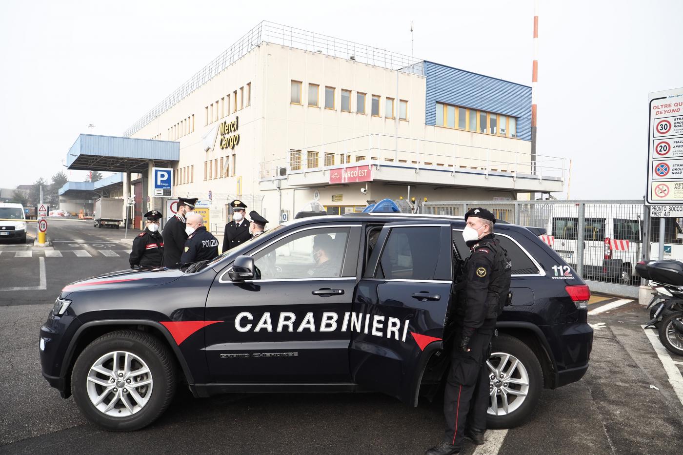 Bologna, accoltellata in casa: fermato ex marito