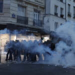 Parigi, manifestazione curdi: ancora scontri con polizia