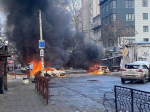 Ucraina, Zelensky: “Attacchi Kherson terrorismo russo”
