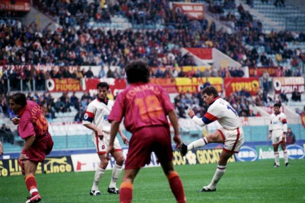 Calcio: morto a 49 anni Fabian O’Neill, ex centrocampista di Cagliari e Juve