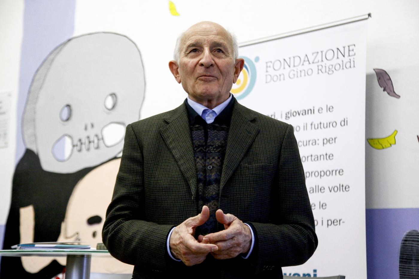 Beccaria, don Rigoldi: “La pagheranno cara” Beccaria, don Rigoldi: “La pagheranno cara”