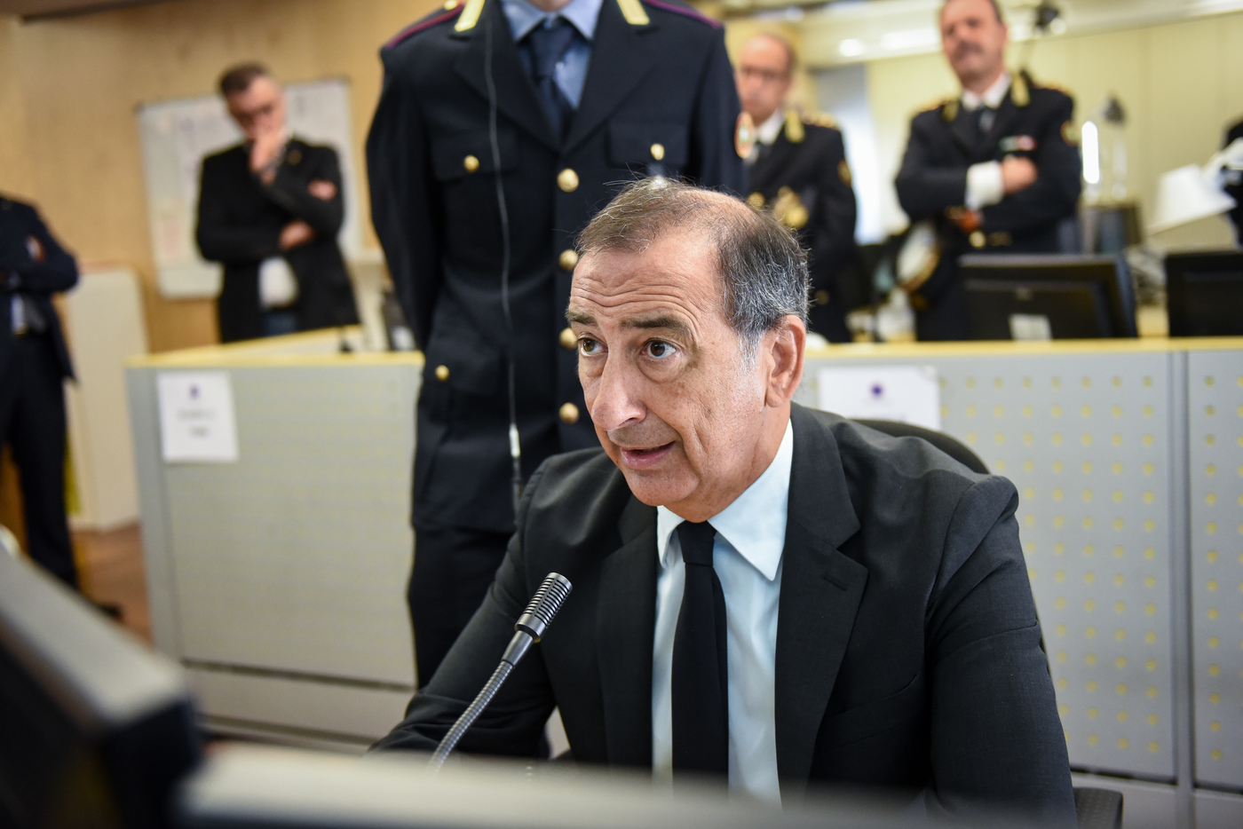 Beccaria, Sala: “Basta chiacchiere”
