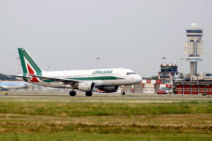 Malpensa, primo giorno dopo la chiusura dell'aeroporto di Linate per lavori