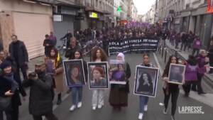 Parigi, marcia silenziosa dei curdi per ricordare vittime