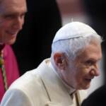 Benedetto XVI, Vaticano: “Condizioni aggravate”