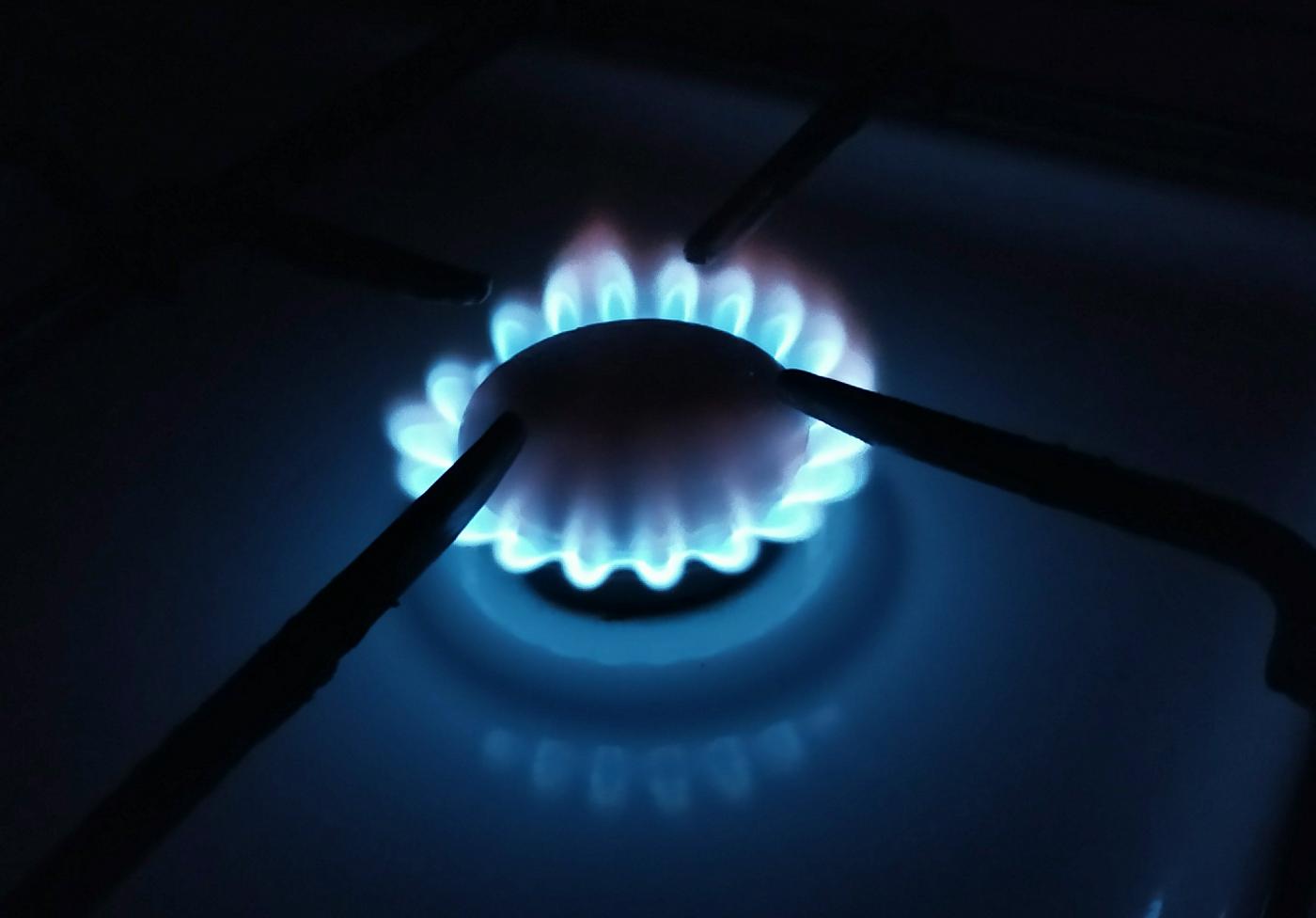 Gas, prezzo ancora giù: sotto 80 euro Gas, prezzo ancora giù: sotto 80 euro