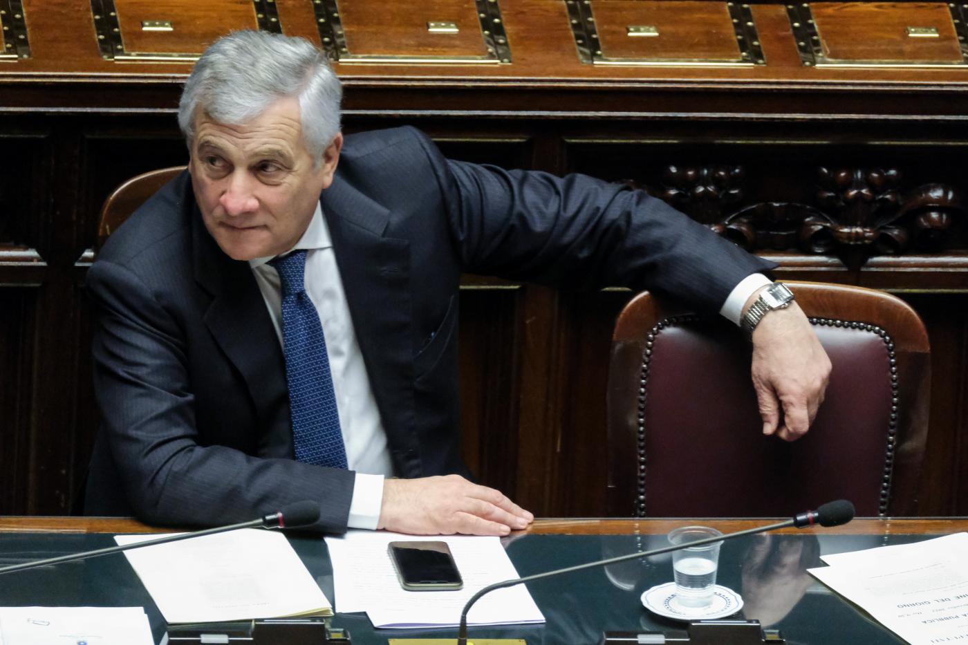 Iran, Tajani: “Teheran sospenda le esecuzioni”