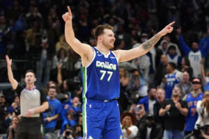 Nba, Doncic show da 60 punti