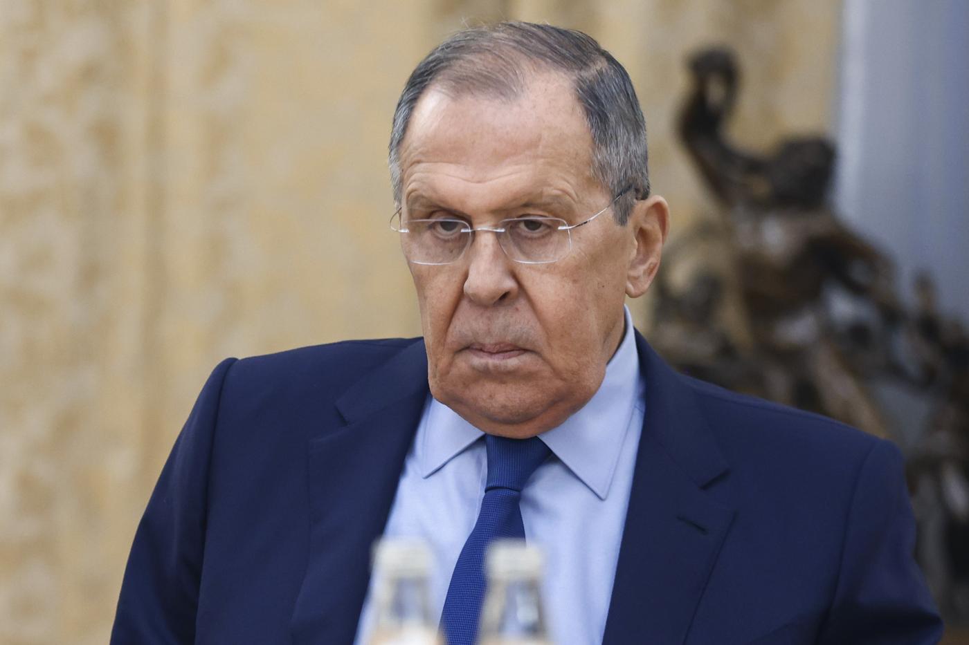 Ucraina, Lavrov contro piano di pace: “Zelensky si illude” Ucraina, Lavrov contro piano di pace: “Zelensky si illude”