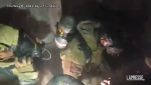 Cambogia, incendio in casino: il video dei soccorritori