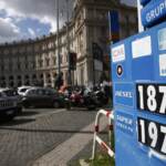 Carburanti, arriva l’App del ministero per i prezzi