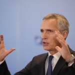 Ucraina, Stoltenberg: “Sostegno militare a Kiev per la pace”