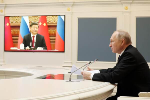 Russia, videochiamata tra i presidenti di Russia e Cina