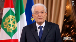 Mattarella: “Repubblica è di chi paga le imposte”