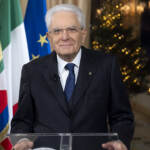 Mattarella: “Repubblica è di chi paga le tasse”