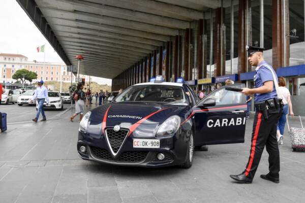 Metro Termini controlli anti borseggio