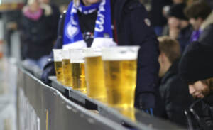 Iran, festa con alcool e donne: arrestati calciatori