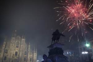 Capodanno, botti e petardi: feriti tra Napoli e provincia