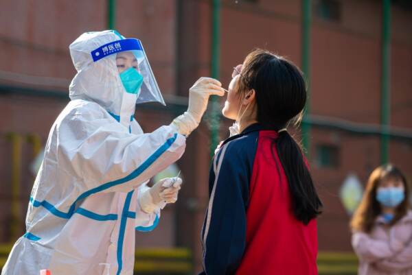 Giganteschi controlli di massa in Cina per prevenire futura epidemia covid