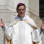 Francia, ex arcivescovo Parigi indagato per violenza sessuale