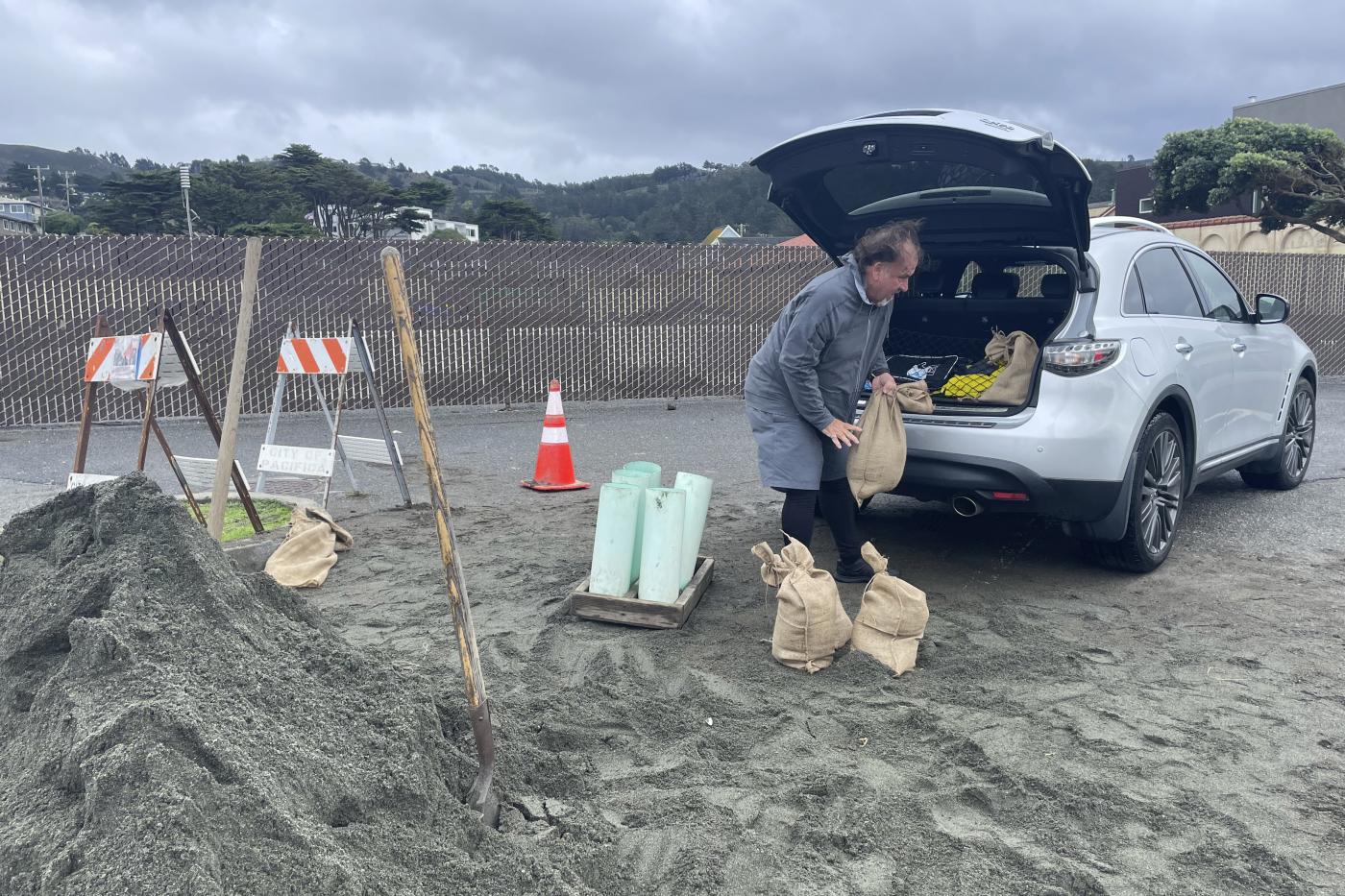 California, tempesta: 76mila senza luce