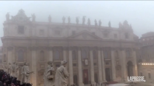 Ratzinger, San Pietro avvolta nella nebbia