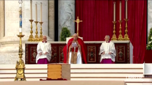 Ratzinger, Papa Francesco: “Sua gioia sia perfetta nell’udire voce Dio”