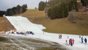 Austria, il caldo rovina la stagione nelle località sciistiche