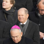 Ratzinger, dai Reali di Spagna a Scholz: tutti i leader ai funerali